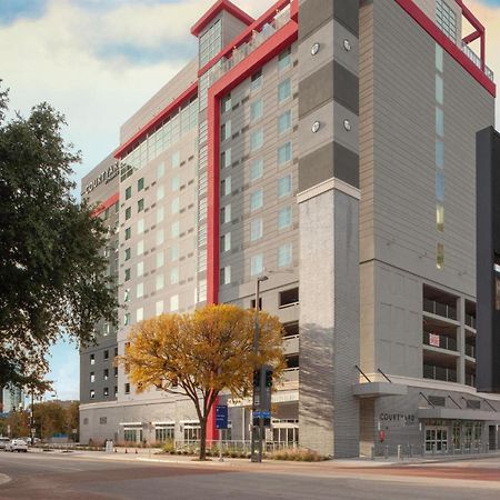 Courtyard By Marriott Dallas Downtown/Reunion District Hotel Exterior photo