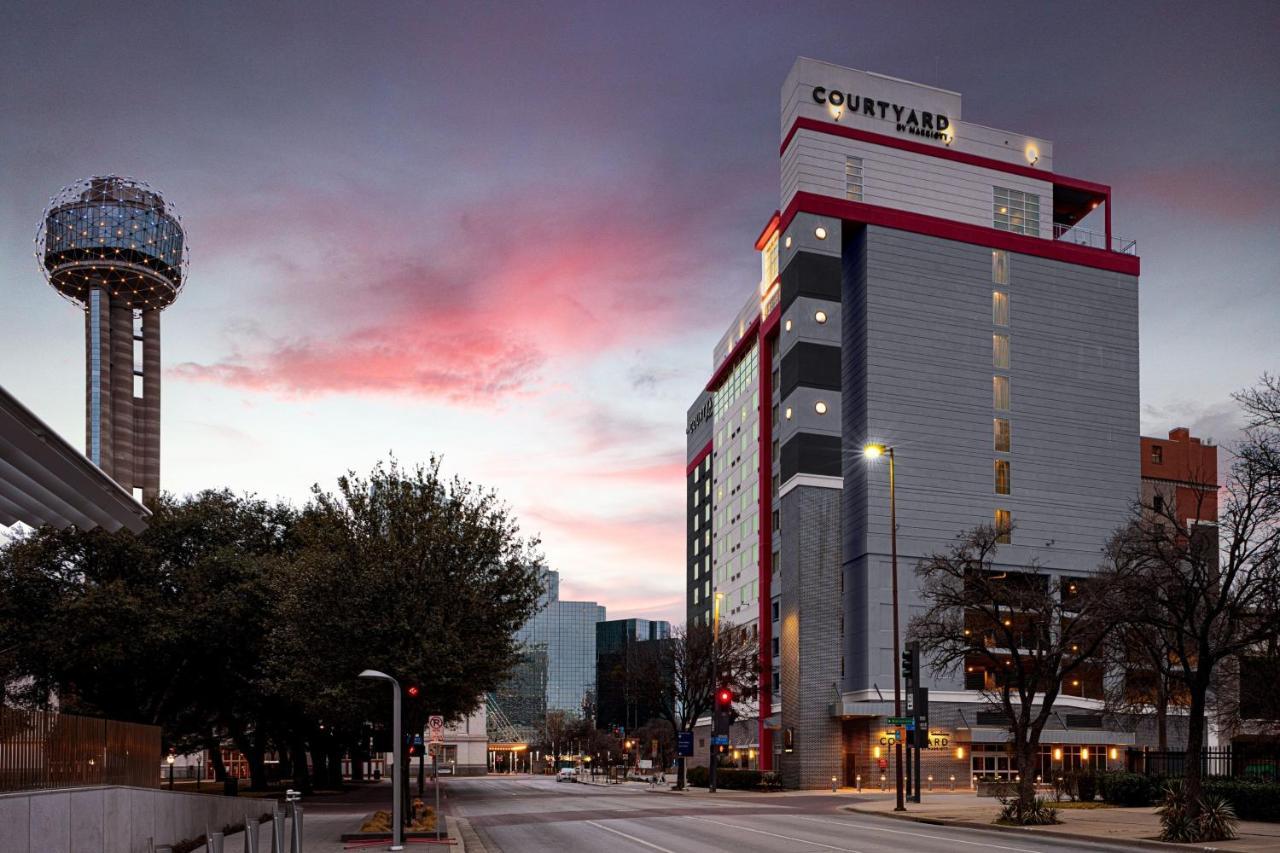 Courtyard By Marriott Dallas Downtown/Reunion District Hotel Exterior photo